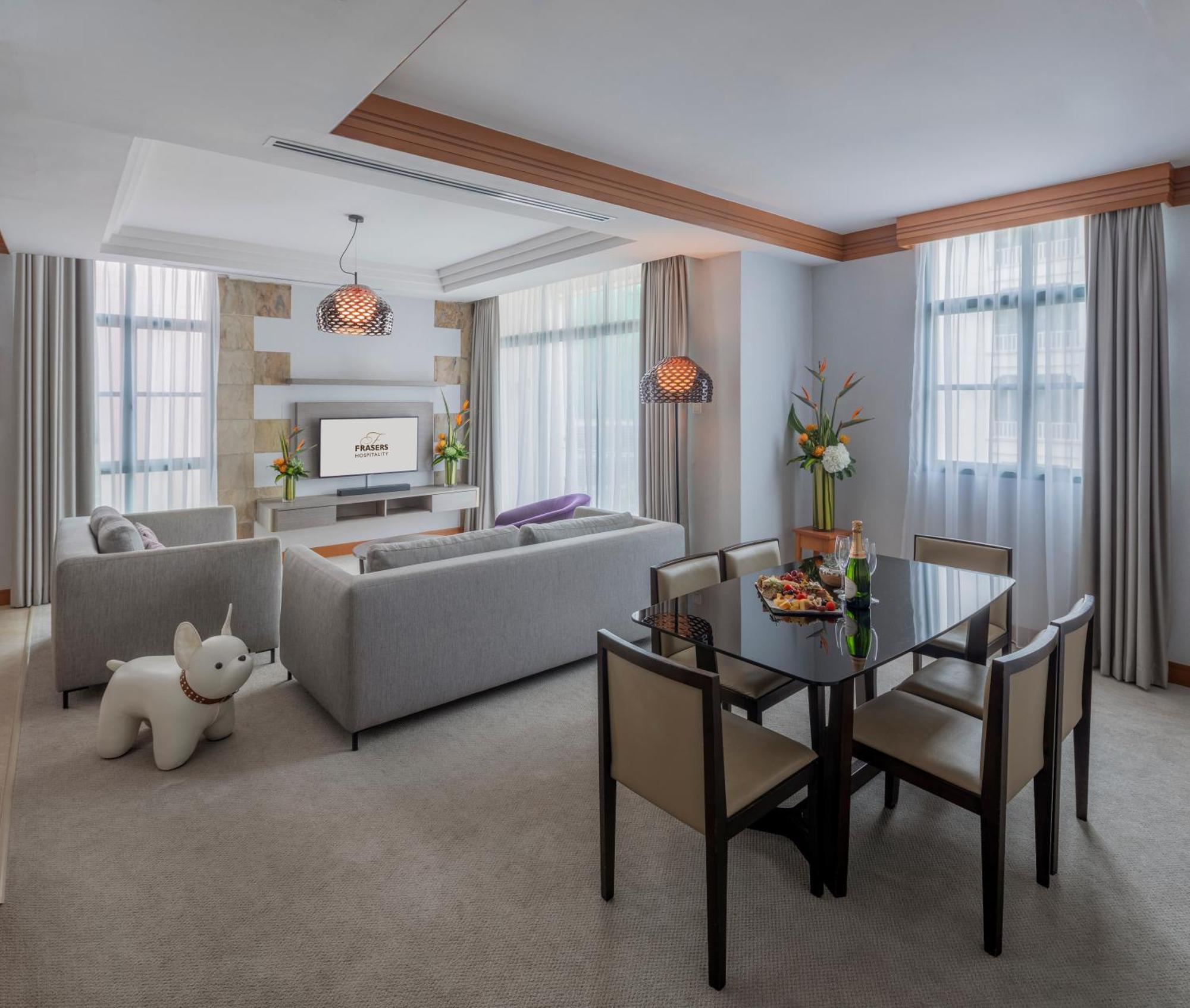 Fraser Place Robertson Walk Сингапур Екстериор снимка Living room of a suite