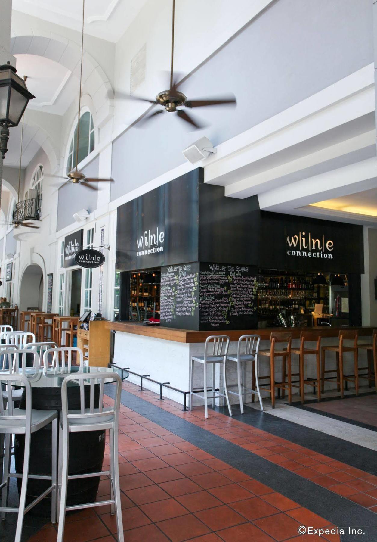 Fraser Place Robertson Walk Сингапур Екстериор снимка Wine Connection, Cape Town